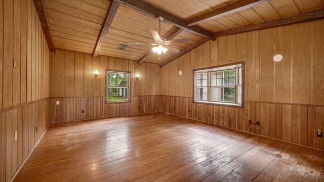 202 Sturdy Road, Valparaiso, IN 46383