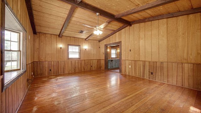 202 Sturdy Road, Valparaiso, IN 46383