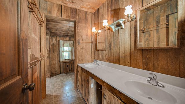 202 Sturdy Road, Valparaiso, IN 46383
