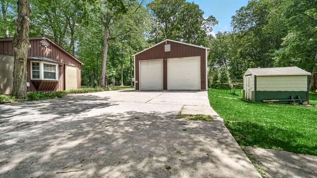 202 Sturdy Road, Valparaiso, IN 46383