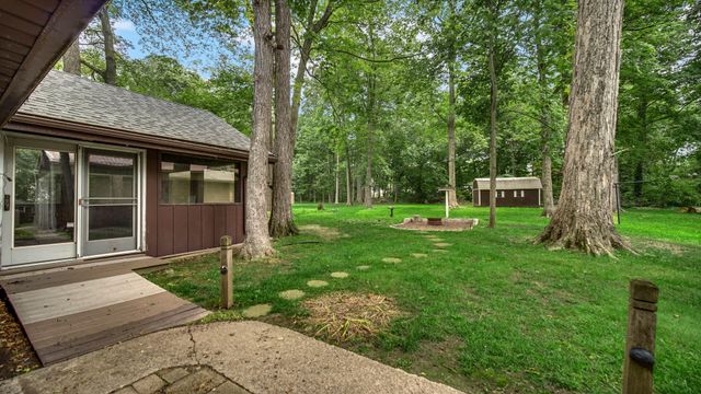 202 Sturdy Road, Valparaiso, IN 46383