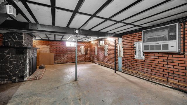 202 Sturdy Road, Valparaiso, IN 46383