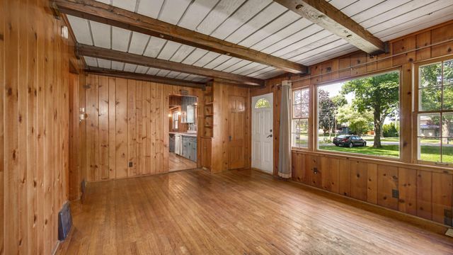 202 Sturdy Road, Valparaiso, IN 46383