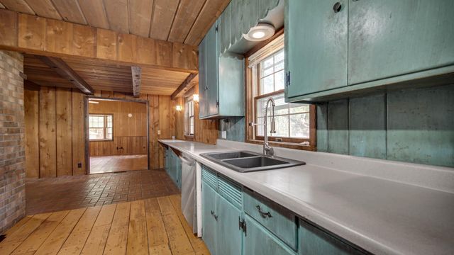 202 Sturdy Road, Valparaiso, IN 46383