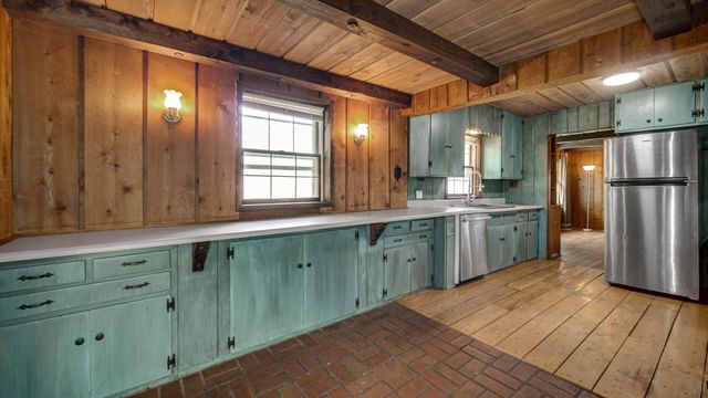 202 Sturdy Road, Valparaiso, IN 46383