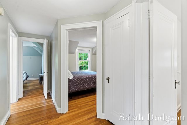 2752 Maplewood Drive SE, East Grand Rapids, MI 49506