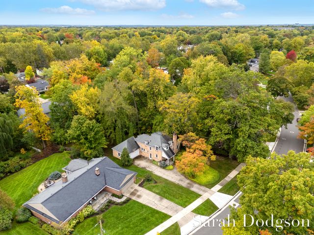 2752 Maplewood Drive SE, East Grand Rapids, MI 49506