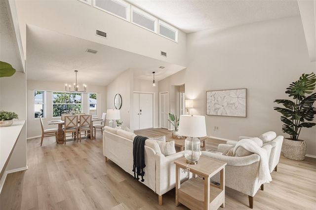 3308 MEADOW RUN CIRCLE, Venice, FL 34293