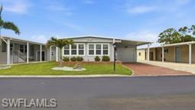 218 Nicklaus BLVD, North Fort Myers, FL 33903