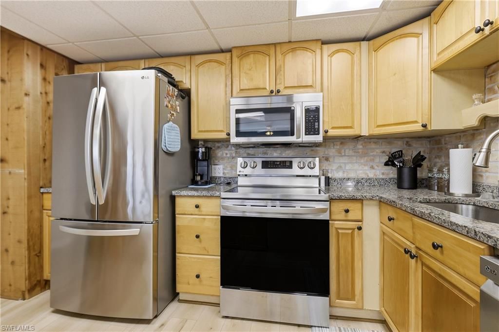 218 Nicklaus BLVD, NORTH FORT MYERS, FL 33903 — photo 5