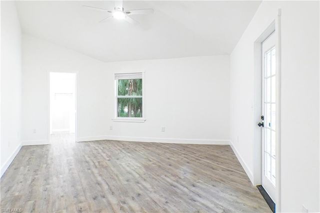 950 moody RD # 108, North Fort Myers, FL 33903