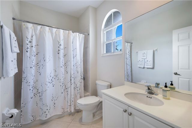 15040 Sterling Oaks DR, Naples, FL 34110