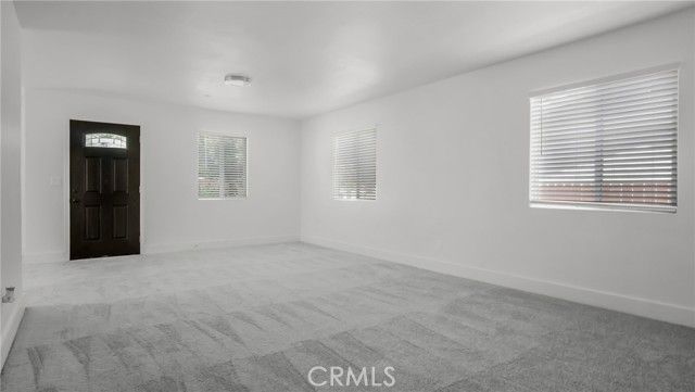 330 E 101st St, Los Angeles, CA 90003