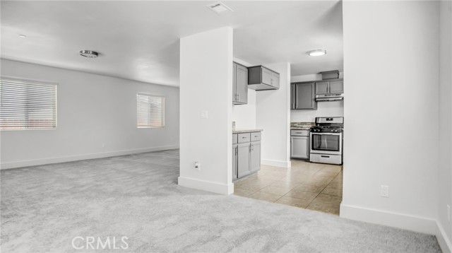 330 E 101st St, Los Angeles, CA 90003