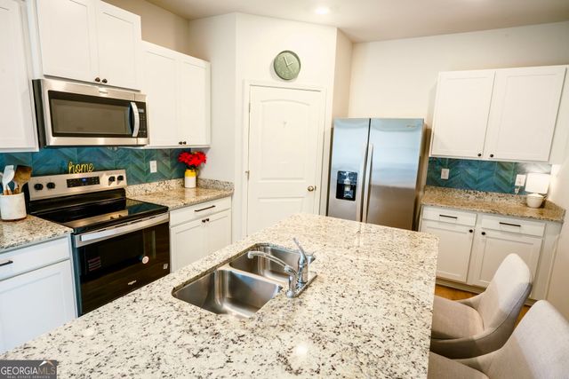 241 Deerberry Drive, Jasper, GA 30143
