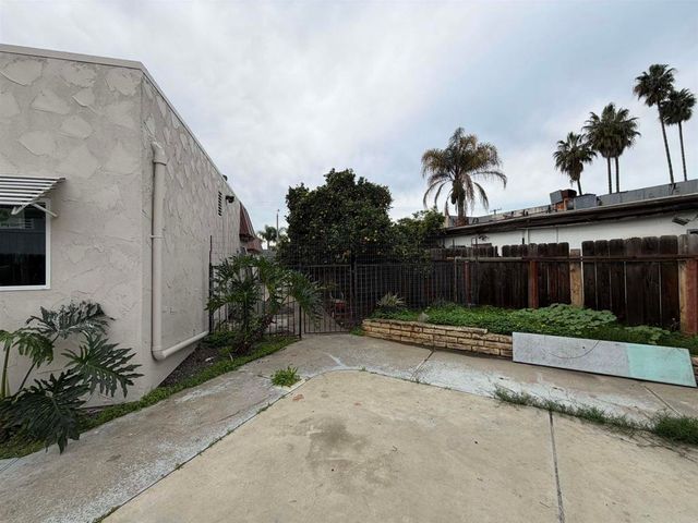 734 North Midway Drive, Escondido, CA 92027