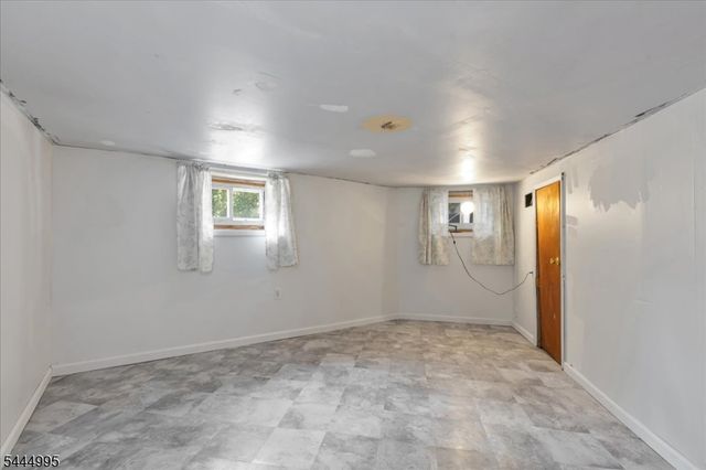 1051 S Elmora Ave, Elizabeth City, NJ 07202