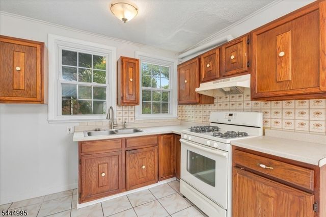 1051 S Elmora Ave, Elizabeth City, NJ 07202