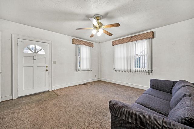 1204 Carolina AVE, Salem, VA 24153