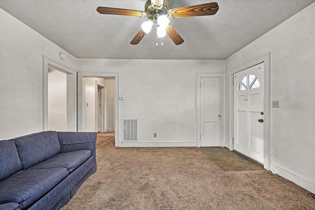 1204 Carolina AVE, Salem, VA 24153