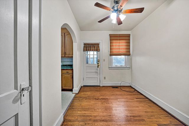 1204 Carolina AVE, Salem, VA 24153