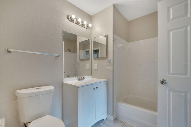 8825 LATREC AVENUE 6103, Orlando, FL 32819
