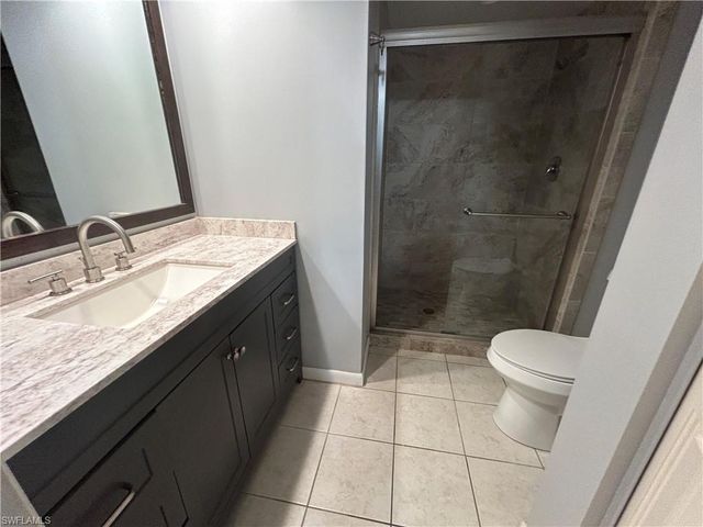 3490 N Key DR 211, North Fort Myers, FL 33903