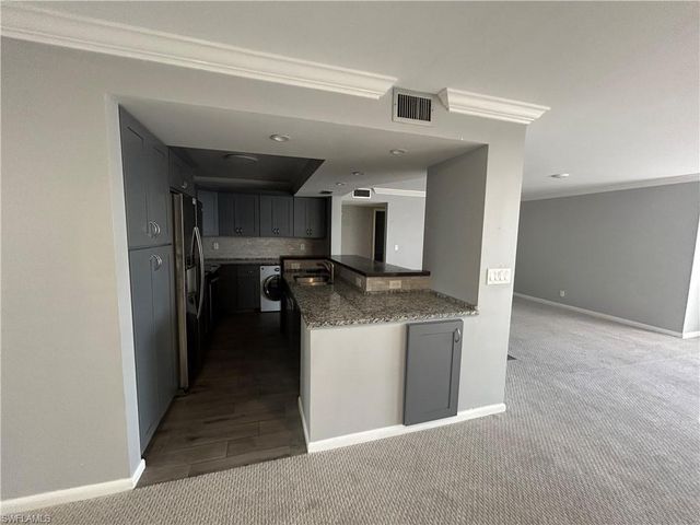 3490 N Key DR 211, North Fort Myers, FL 33903