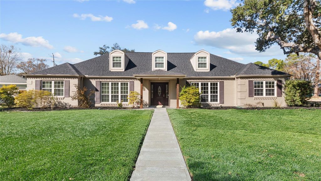 11002 Renwick Drive, Houston, TX 77096