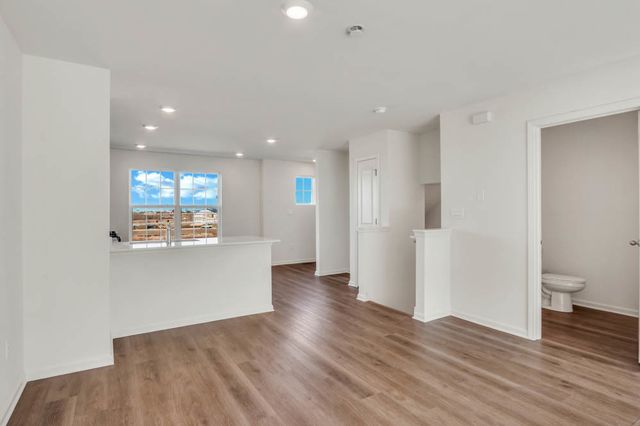 424 Lakeshore Court, St. Charles, IL 60174