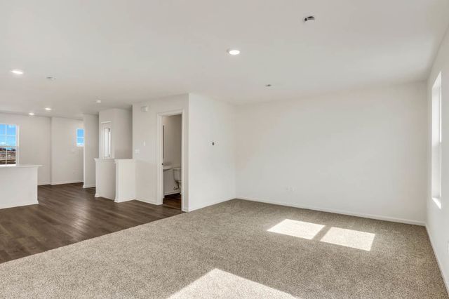 424 Lakeshore Court, St. Charles, IL 60174