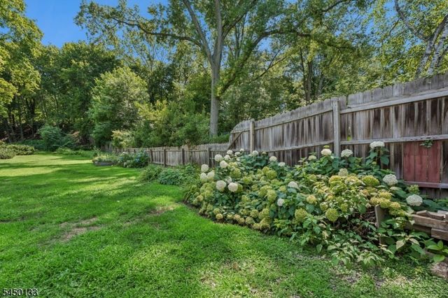 52 Benson St, Bloomfield Twp., NJ 07003