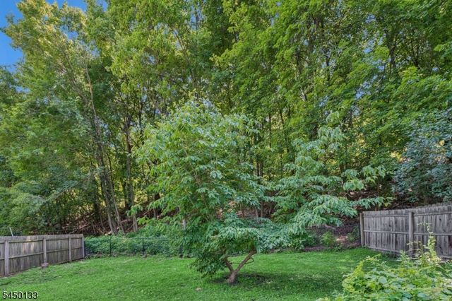 52 Benson St, Bloomfield Twp., NJ 07003