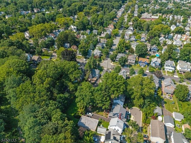 52 Benson St, Bloomfield Twp., NJ 07003