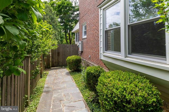 2008 PARKVIEW AVE, Abington, PA 19001