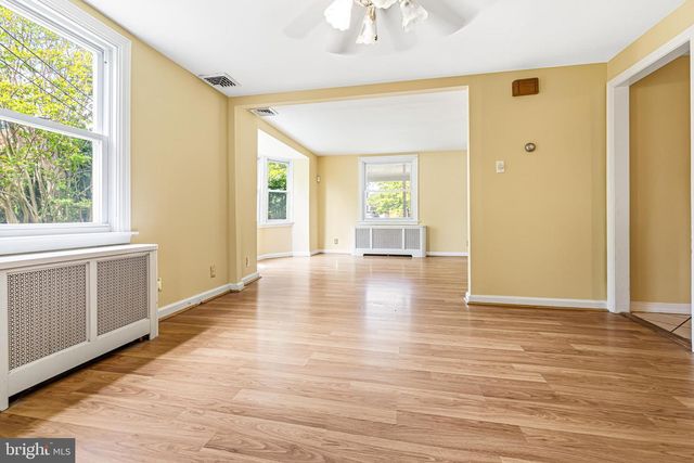 2008 PARKVIEW AVE, Abington, PA 19001