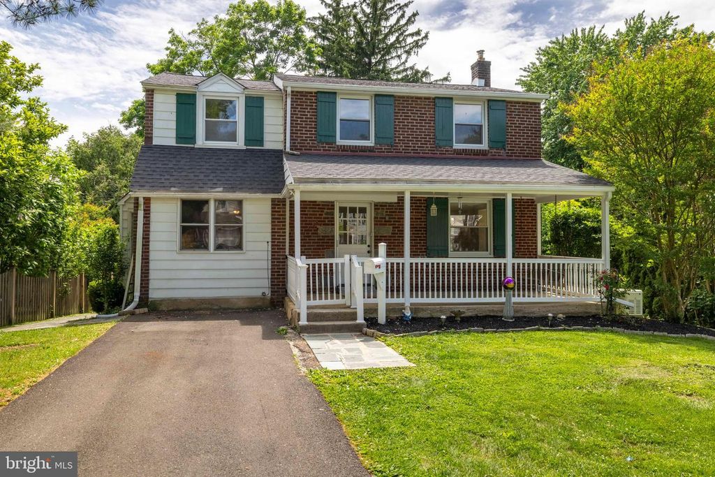 2008 PARKVIEW AVE, Abington, PA 19001