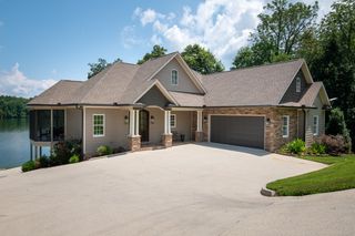 192 Pleasant Dr, Winchester, TN 37398