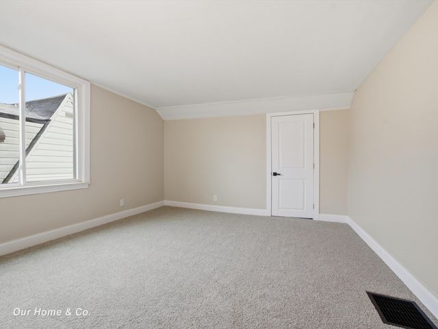 6145 YORKSHIRE Road, Detroit, MI 48224