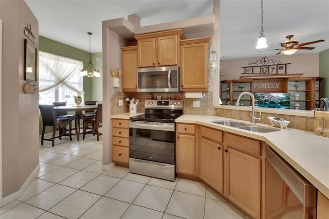 710 BREEZY OAK COURT, Deland, FL 32724