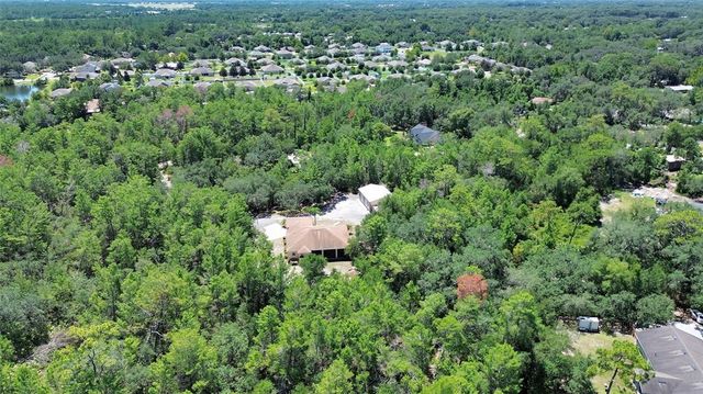 710 BREEZY OAK COURT, Deland, FL 32724