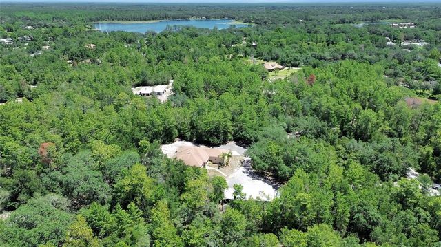 710 BREEZY OAK COURT, Deland, FL 32724