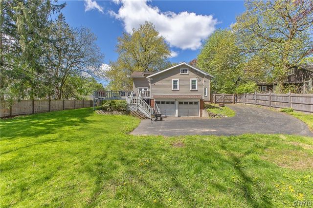 4 Lynacres Boulevard, Dewitt, NY 13066