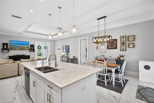 4233 4th AVE NE, Naples, FL 34120