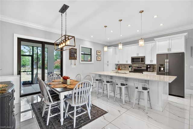 4233 4th AVE NE, Naples, FL 34120