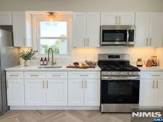 141 Lee Street 2, Elmwood Park, NJ 07407
