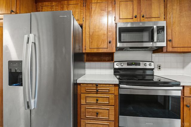 601 Burton Creek Place, Lynchburg, VA 24502
