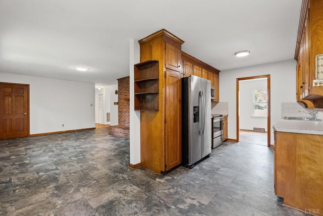 601 Burton Creek Place, Lynchburg, VA 24502