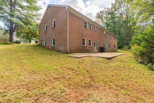 601 Burton Creek Place, Lynchburg, VA 24502