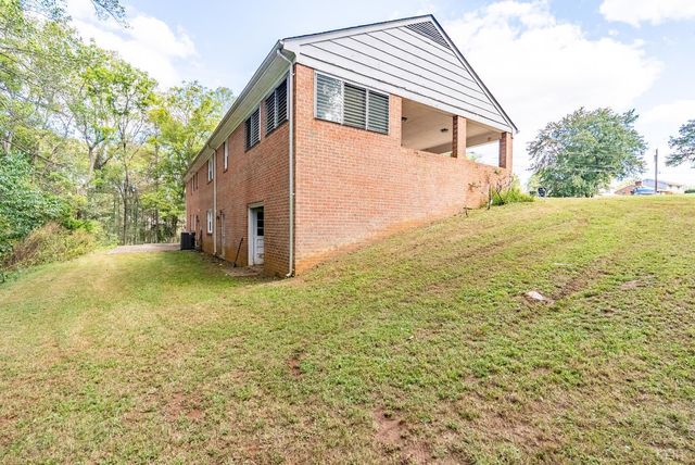 601 Burton Creek Place, Lynchburg, VA 24502